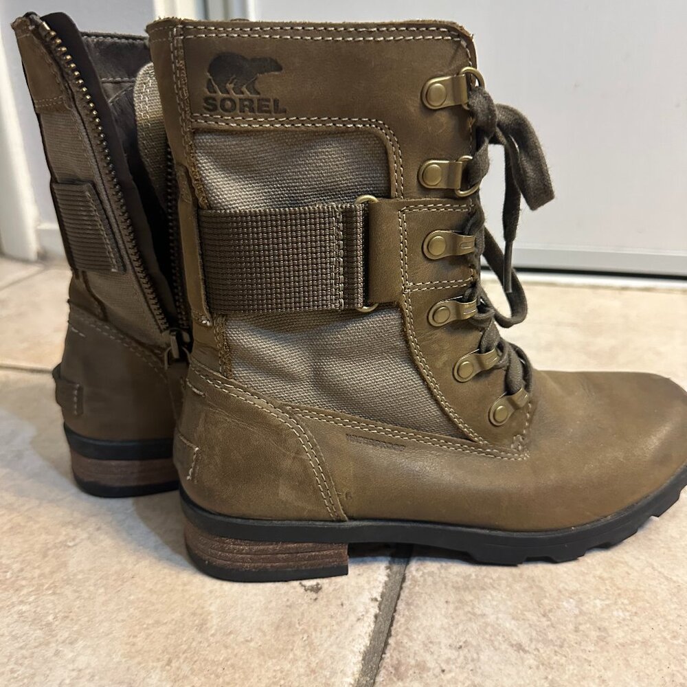 Sorel boots. Size 6. Olive green/brown